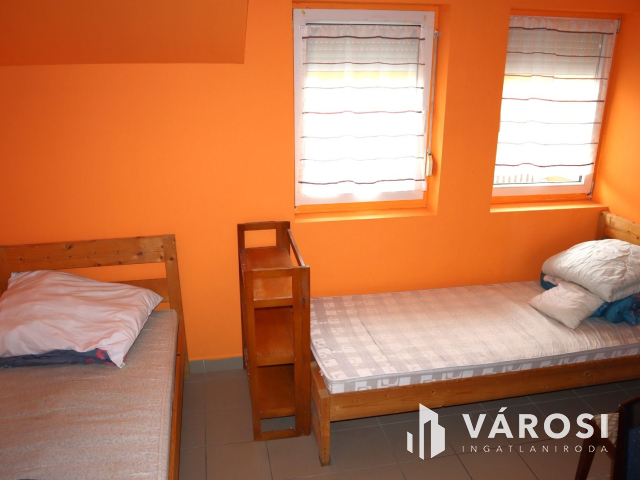 Eladó pizzéria és lakás egyben verhetetlen áron