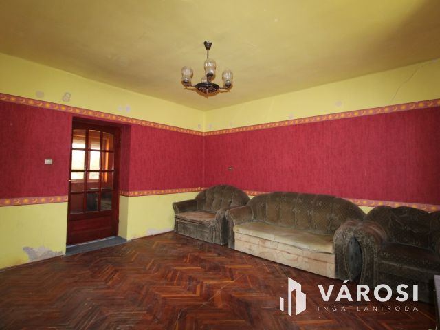 Központhoz közel családi ház eladó Sarkadkeresztúron