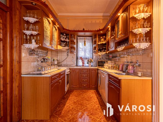 Nagypolgári életérzés Békéscsaba belvárosában