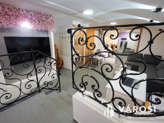 Bevezetett szépségszalon vendégkörrel remek helyen!