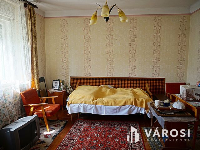 Kiváló elrendezésű ház Örkény központjában!