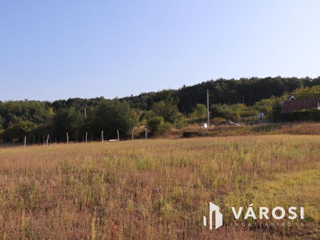 Fantasztikus panorámás telek Kerekiben eladó