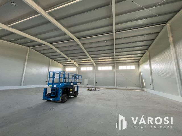 Debrecen Déli ipari park, új telephely csarnokkal kiadó!