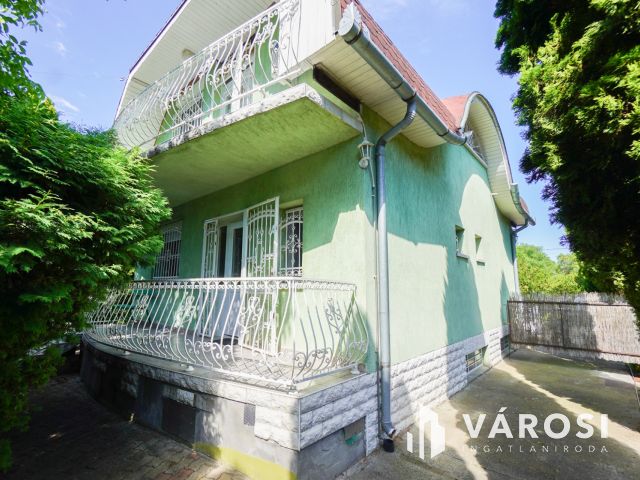 Saját szállodát vagy méretes családi ház érdekelné Siófokon?