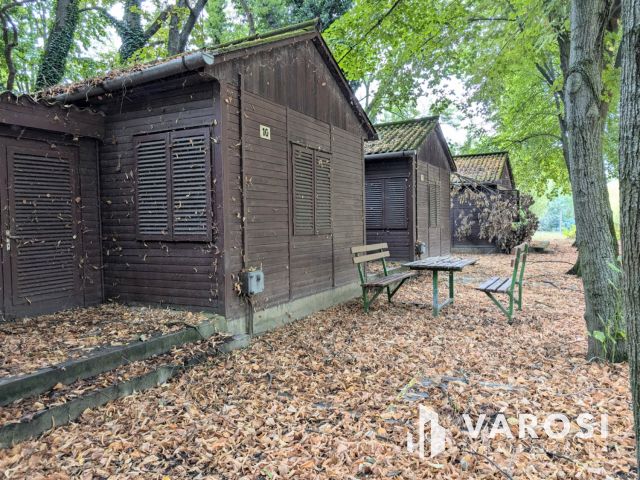 Nyaralókomplexum Szarvason-Kivételes Lehetőség a Vízparton!