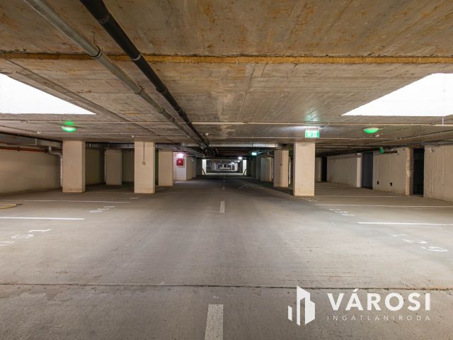 Kulcsrakész lakás Péterhegyen J-F-2