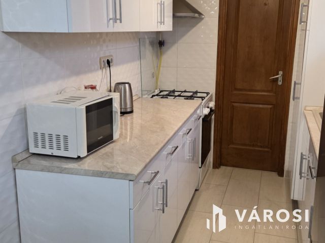 Csendes részen,TIP-TOP ház kerttel Mikepércsen