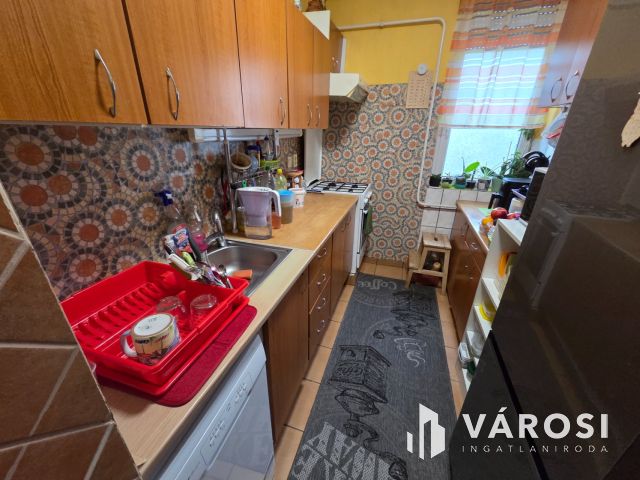 Eladó téglalakás a Campus mellett