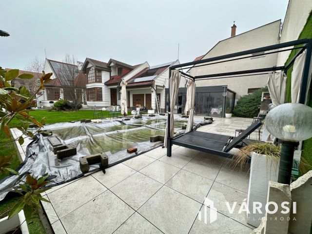 Exkluzív ház Eladó Debrecen-Óváros városrészben