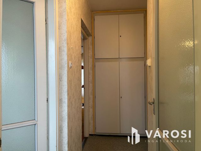 Erkélyes lakás eladó Békésen