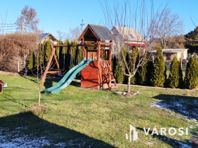 Jó elrendezésű családi ház eladó!