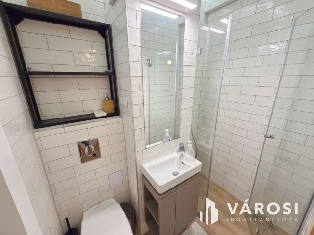 Igényes lakás a Belváros szívében