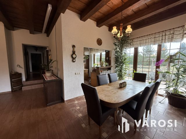 Álombirtok Pesthez közel