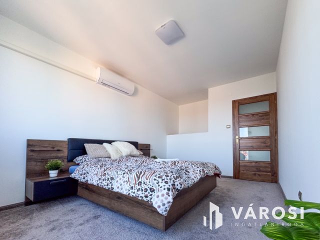 Gyönyörű belvárosi lakás a szökőkútnál