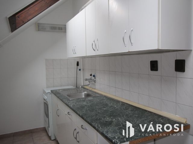 Eladó irodaház Szombathelyen