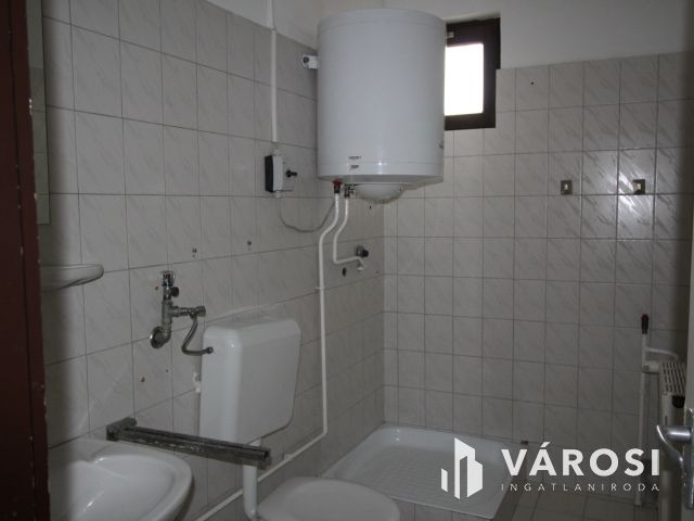 Eladó irodaház Szombathelyen