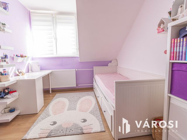 Modern 3+nappalis sorház Gyula Paradicsom városrészében