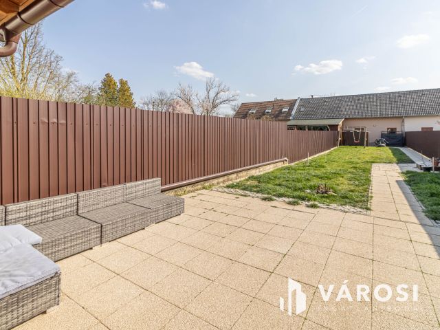 Modern 3+nappalis sorház Gyula Paradicsom városrészében