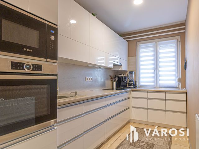 Modern 3+nappalis sorház Gyula Paradicsom városrészében