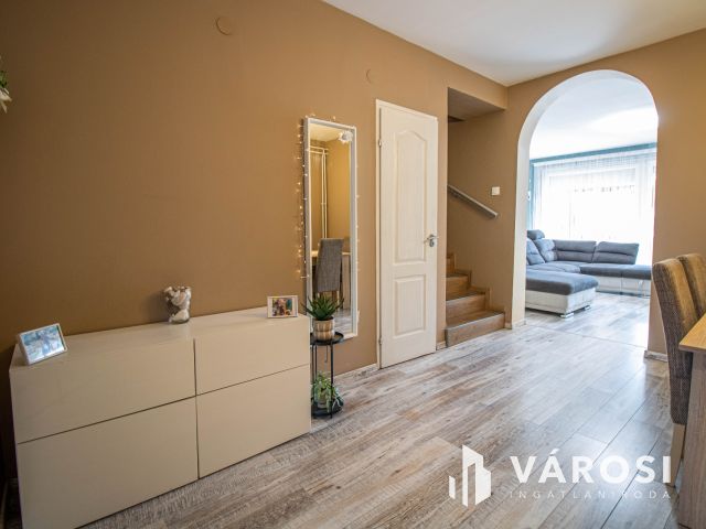 Modern 3+nappalis sorház Gyula Paradicsom városrészében