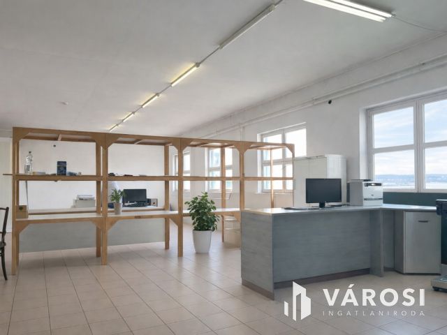 Kivételes telephely lehetőség Debrecen-Déli ipari részén!